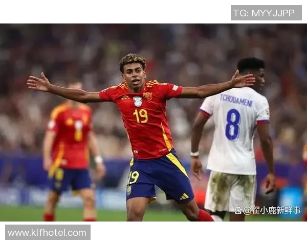 探寻13号足球明星的传奇故事与辉煌成就盘点